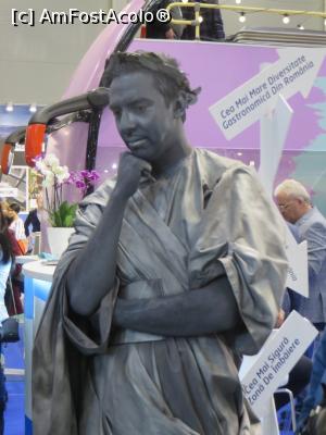 [P03] Poetul Ovidiu la Târgul de Turism.  » foto by tata123 🔱
 - 
<span class="allrVoted glyphicon glyphicon-heart hidden" id="av1056199"></span>
<a class="m-l-10 hidden" id="sv1056199" onclick="voting_Foto_DelVot(,1056199,10344)" role="button">șterge vot <span class="glyphicon glyphicon-remove"></span></a>
<a id="v91056199" class=" c-red"  onclick="voting_Foto_SetVot(1056199)" role="button"><span class="glyphicon glyphicon-heart-empty"></span> <b>LIKE</b> = Votează poza</a> <img class="hidden"  id="f1056199W9" src="/imagini/loader.gif" border="0" /><span class="AjErrMes hidden" id="e1056199ErM"></span>