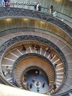 [P20] Vatican stairs » foto by mijey
 - 
<span class="allrVoted glyphicon glyphicon-heart hidden" id="av1159232"></span>
<a class="m-l-10 hidden" id="sv1159232" onclick="voting_Foto_DelVot(,1159232,10398)" role="button">șterge vot <span class="glyphicon glyphicon-remove"></span></a>
<a id="v91159232" class=" c-red"  onclick="voting_Foto_SetVot(1159232)" role="button"><span class="glyphicon glyphicon-heart-empty"></span> <b>LIKE</b> = Votează poza</a> <img class="hidden"  id="f1159232W9" src="/imagini/loader.gif" border="0" /><span class="AjErrMes hidden" id="e1159232ErM"></span>