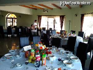 [P02] Interiorul restaurantului pensiunii 'Piatra Neteda' » foto by dorgo
 - 
<span class="allrVoted glyphicon glyphicon-heart hidden" id="av684392"></span>
<a class="m-l-10 hidden" id="sv684392" onclick="voting_Foto_DelVot(,684392,10418)" role="button">șterge vot <span class="glyphicon glyphicon-remove"></span></a>
<a id="v9684392" class=" c-red"  onclick="voting_Foto_SetVot(684392)" role="button"><span class="glyphicon glyphicon-heart-empty"></span> <b>LIKE</b> = Votează poza</a> <img class="hidden"  id="f684392W9" src="/imagini/loader.gif" border="0" /><span class="AjErrMes hidden" id="e684392ErM"></span>