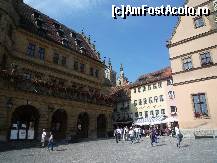 [P18] Rothenburg ob der Tauber - piata centrala » foto by cryss27
 - 
<span class="allrVoted glyphicon glyphicon-heart hidden" id="av267552"></span>
<a class="m-l-10 hidden" id="sv267552" onclick="voting_Foto_DelVot(,267552,10426)" role="button">șterge vot <span class="glyphicon glyphicon-remove"></span></a>
<a id="v9267552" class=" c-red"  onclick="voting_Foto_SetVot(267552)" role="button"><span class="glyphicon glyphicon-heart-empty"></span> <b>LIKE</b> = Votează poza</a> <img class="hidden"  id="f267552W9" src="/imagini/loader.gif" border="0" /><span class="AjErrMes hidden" id="e267552ErM"></span>