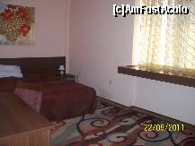 [P01] Dormitorul spatios cu pat mare. » foto by alinaro
 - 
<span class="allrVoted glyphicon glyphicon-heart hidden" id="av267677"></span>
<a class="m-l-10 hidden" id="sv267677" onclick="voting_Foto_DelVot(,267677,10429)" role="button">șterge vot <span class="glyphicon glyphicon-remove"></span></a>
<a id="v9267677" class=" c-red"  onclick="voting_Foto_SetVot(267677)" role="button"><span class="glyphicon glyphicon-heart-empty"></span> <b>LIKE</b> = Votează poza</a> <img class="hidden"  id="f267677W9" src="/imagini/loader.gif" border="0" /><span class="AjErrMes hidden" id="e267677ErM"></span>