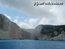 [P23] Navagio Beach » foto by A.E.N
 - 
<span class="allrVoted glyphicon glyphicon-heart hidden" id="av270087"></span>
<a class="m-l-10 hidden" id="sv270087" onclick="voting_Foto_DelVot(,270087,10433)" role="button">șterge vot <span class="glyphicon glyphicon-remove"></span></a>
<a id="v9270087" class=" c-red"  onclick="voting_Foto_SetVot(270087)" role="button"><span class="glyphicon glyphicon-heart-empty"></span> <b>LIKE</b> = Votează poza</a> <img class="hidden"  id="f270087W9" src="/imagini/loader.gif" border="0" /><span class="AjErrMes hidden" id="e270087ErM"></span>