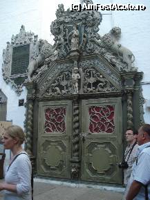 [P09] in interior. biserica este foarte fastuoasa, in contrast cu exteriorul sobru » foto by a.sr*
 - 
<span class="allrVoted glyphicon glyphicon-heart hidden" id="av272384"></span>
<a class="m-l-10 hidden" id="sv272384" onclick="voting_Foto_DelVot(,272384,10531)" role="button">șterge vot <span class="glyphicon glyphicon-remove"></span></a>
<a id="v9272384" class=" c-red"  onclick="voting_Foto_SetVot(272384)" role="button"><span class="glyphicon glyphicon-heart-empty"></span> <b>LIKE</b> = Votează poza</a> <img class="hidden"  id="f272384W9" src="/imagini/loader.gif" border="0" /><span class="AjErrMes hidden" id="e272384ErM"></span>