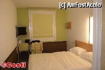 [P10] ETAP HOTEL Wroclaw Poludnie - imagine de ansamblu a camerei » foto by Costi
 - 
<span class="allrVoted glyphicon glyphicon-heart hidden" id="av275459"></span>
<a class="m-l-10 hidden" id="sv275459" onclick="voting_Foto_DelVot(,275459,10594)" role="button">șterge vot <span class="glyphicon glyphicon-remove"></span></a>
<a id="v9275459" class=" c-red"  onclick="voting_Foto_SetVot(275459)" role="button"><span class="glyphicon glyphicon-heart-empty"></span> <b>LIKE</b> = Votează poza</a> <img class="hidden"  id="f275459W9" src="/imagini/loader.gif" border="0" /><span class="AjErrMes hidden" id="e275459ErM"></span>