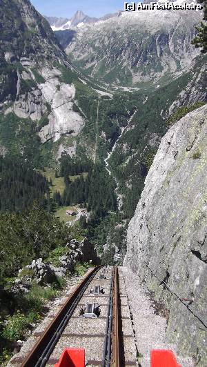 [P49] Gelmerbahn-traseul de coborâre » foto by zuzi
 - 
<span class="allrVoted glyphicon glyphicon-heart hidden" id="av611608"></span>
<a class="m-l-10 hidden" id="sv611608" onclick="voting_Foto_DelVot(,611608,10615)" role="button">șterge vot <span class="glyphicon glyphicon-remove"></span></a>
<a id="v9611608" class=" c-red"  onclick="voting_Foto_SetVot(611608)" role="button"><span class="glyphicon glyphicon-heart-empty"></span> <b>LIKE</b> = Votează poza</a> <img class="hidden"  id="f611608W9" src="/imagini/loader.gif" border="0" /><span class="AjErrMes hidden" id="e611608ErM"></span>