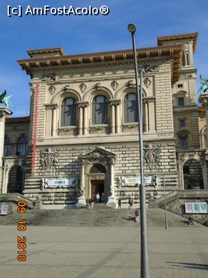 [P29] Palatul Rumine - intrarea principală » foto by Mitica49
 - 
<span class="allrVoted glyphicon glyphicon-heart hidden" id="av1078158"></span>
<a class="m-l-10 hidden" id="sv1078158" onclick="voting_Foto_DelVot(,1078158,10638)" role="button">șterge vot <span class="glyphicon glyphicon-remove"></span></a>
<a id="v91078158" class=" c-red"  onclick="voting_Foto_SetVot(1078158)" role="button"><span class="glyphicon glyphicon-heart-empty"></span> <b>LIKE</b> = Votează poza</a> <img class="hidden"  id="f1078158W9" src="/imagini/loader.gif" border="0" /><span class="AjErrMes hidden" id="e1078158ErM"></span>