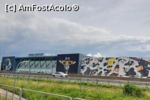 [P03] Orio Center, un mall uriaș » foto by Carmen Ion
 - 
<span class="allrVoted glyphicon glyphicon-heart hidden" id="av1372622"></span>
<a class="m-l-10 hidden" id="sv1372622" onclick="voting_Foto_DelVot(,1372622,10639)" role="button">șterge vot <span class="glyphicon glyphicon-remove"></span></a>
<a id="v91372622" class=" c-red"  onclick="voting_Foto_SetVot(1372622)" role="button"><span class="glyphicon glyphicon-heart-empty"></span> <b>LIKE</b> = Votează poza</a> <img class="hidden"  id="f1372622W9" src="/imagini/loader.gif" border="0" /><span class="AjErrMes hidden" id="e1372622ErM"></span>