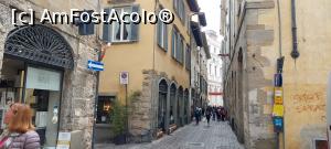 [P30] Via Colleoni, Citta Alta » foto by Carmen Ion
 - 
<span class="allrVoted glyphicon glyphicon-heart hidden" id="av1372649"></span>
<a class="m-l-10 hidden" id="sv1372649" onclick="voting_Foto_DelVot(,1372649,10639)" role="button">șterge vot <span class="glyphicon glyphicon-remove"></span></a>
<a id="v91372649" class=" c-red"  onclick="voting_Foto_SetVot(1372649)" role="button"><span class="glyphicon glyphicon-heart-empty"></span> <b>LIKE</b> = Votează poza</a> <img class="hidden"  id="f1372649W9" src="/imagini/loader.gif" border="0" /><span class="AjErrMes hidden" id="e1372649ErM"></span>