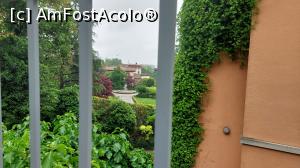 [P35] O privire furișată prin gard spre clădirile somptuoase de pe Via Vittorio Emanuele II » foto by Carmen Ion
 - 
<span class="allrVoted glyphicon glyphicon-heart hidden" id="av1372654"></span>
<a class="m-l-10 hidden" id="sv1372654" onclick="voting_Foto_DelVot(,1372654,10639)" role="button">șterge vot <span class="glyphicon glyphicon-remove"></span></a>
<a id="v91372654" class=" c-red"  onclick="voting_Foto_SetVot(1372654)" role="button"><span class="glyphicon glyphicon-heart-empty"></span> <b>LIKE</b> = Votează poza</a> <img class="hidden"  id="f1372654W9" src="/imagini/loader.gif" border="0" /><span class="AjErrMes hidden" id="e1372654ErM"></span>