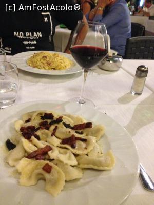 [P01] “Casoncelli Bersamasca”, paste carbonara si vin de regiune » foto by Dana.S
 - 
<span class="allrVoted glyphicon glyphicon-heart hidden" id="av796052"></span>
<a class="m-l-10 hidden" id="sv796052" onclick="voting_Foto_DelVot(,796052,10639)" role="button">șterge vot <span class="glyphicon glyphicon-remove"></span></a>
<a id="v9796052" class=" c-red"  onclick="voting_Foto_SetVot(796052)" role="button"><span class="glyphicon glyphicon-heart-empty"></span> <b>LIKE</b> = Votează poza</a> <img class="hidden"  id="f796052W9" src="/imagini/loader.gif" border="0" /><span class="AjErrMes hidden" id="e796052ErM"></span>