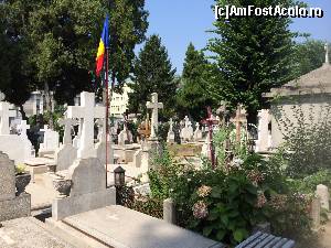 [P03] Locul de odihna vesnica al maiorului in rezerva Stefan Condeiu - cimitirul Sf. Vineri. Glorie eterna ostasilor romani care au luptat pentru pamantul stramosesc - poza 2.  » foto by ccondeiu
 - 
<span class="allrVoted glyphicon glyphicon-heart hidden" id="av577743"></span>
<a class="m-l-10 hidden" id="sv577743" onclick="voting_Foto_DelVot(,577743,10662)" role="button">șterge vot <span class="glyphicon glyphicon-remove"></span></a>
<a id="v9577743" class=" c-red"  onclick="voting_Foto_SetVot(577743)" role="button"><span class="glyphicon glyphicon-heart-empty"></span> <b>LIKE</b> = Votează poza</a> <img class="hidden"  id="f577743W9" src="/imagini/loader.gif" border="0" /><span class="AjErrMes hidden" id="e577743ErM"></span>
