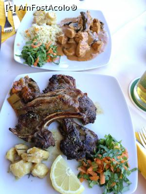 [P13] Coaste de miel și ceva pui cu ciuperci » foto by crismis
 - 
<span class="allrVoted glyphicon glyphicon-heart hidden" id="av911283"></span>
<a class="m-l-10 hidden" id="sv911283" onclick="voting_Foto_DelVot(,911283,10695)" role="button">șterge vot <span class="glyphicon glyphicon-remove"></span></a>
<a id="v9911283" class=" c-red"  onclick="voting_Foto_SetVot(911283)" role="button"><span class="glyphicon glyphicon-heart-empty"></span> <b>LIKE</b> = Votează poza</a> <img class="hidden"  id="f911283W9" src="/imagini/loader.gif" border="0" /><span class="AjErrMes hidden" id="e911283ErM"></span>