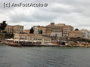 [P17] Kerkira văzută de pe mare. » foto by Rodel
 - 
<span class="allrVoted glyphicon glyphicon-heart hidden" id="av1339867"></span>
<a class="m-l-10 hidden" id="sv1339867" onclick="voting_Foto_DelVot(,1339867,10697)" role="button">șterge vot <span class="glyphicon glyphicon-remove"></span></a>
<a id="v91339867" class=" c-red"  onclick="voting_Foto_SetVot(1339867)" role="button"><span class="glyphicon glyphicon-heart-empty"></span> <b>LIKE</b> = Votează poza</a> <img class="hidden"  id="f1339867W9" src="/imagini/loader.gif" border="0" /><span class="AjErrMes hidden" id="e1339867ErM"></span>
