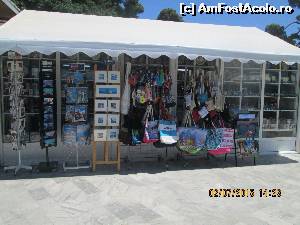 [P08] magazin cu souvenir-uri » foto by flaviana77
 - 
<span class="allrVoted glyphicon glyphicon-heart hidden" id="av665505"></span>
<a class="m-l-10 hidden" id="sv665505" onclick="voting_Foto_DelVot(,665505,10697)" role="button">șterge vot <span class="glyphicon glyphicon-remove"></span></a>
<a id="v9665505" class=" c-red"  onclick="voting_Foto_SetVot(665505)" role="button"><span class="glyphicon glyphicon-heart-empty"></span> <b>LIKE</b> = Votează poza</a> <img class="hidden"  id="f665505W9" src="/imagini/loader.gif" border="0" /><span class="AjErrMes hidden" id="e665505ErM"></span>