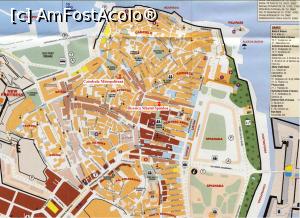 [P01] Harta turistică a centrului Corfu town pe care am subliniat locaţiile celor două lăcaşuri de cult. Sunt situate între cele Fortăreaţa Veche şi Fortăreaţa Nouă, iar pe străduţele ultraînguste dintre ele este bazarul turistic.  » foto by Lucien
 - 
<span class="allrVoted glyphicon glyphicon-heart hidden" id="av747132"></span>
<a class="m-l-10 hidden" id="sv747132" onclick="voting_Foto_DelVot(,747132,10697)" role="button">șterge vot <span class="glyphicon glyphicon-remove"></span></a>
<a id="v9747132" class=" c-red"  onclick="voting_Foto_SetVot(747132)" role="button"><span class="glyphicon glyphicon-heart-empty"></span> <b>LIKE</b> = Votează poza</a> <img class="hidden"  id="f747132W9" src="/imagini/loader.gif" border="0" /><span class="AjErrMes hidden" id="e747132ErM"></span>