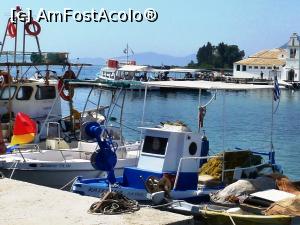 [P06] Detaliu cu debarcaderul aflat între peninsula Kanoni și Insula cu Mănăstirea Vlaherna (în spate, dreapta)  » foto by Lucien
 - 
<span class="allrVoted glyphicon glyphicon-heart hidden" id="av787416"></span>
<a class="m-l-10 hidden" id="sv787416" onclick="voting_Foto_DelVot(,787416,10697)" role="button">șterge vot <span class="glyphicon glyphicon-remove"></span></a>
<a id="v9787416" class=" c-red"  onclick="voting_Foto_SetVot(787416)" role="button"><span class="glyphicon glyphicon-heart-empty"></span> <b>LIKE</b> = Votează poza</a> <img class="hidden"  id="f787416W9" src="/imagini/loader.gif" border="0" /><span class="AjErrMes hidden" id="e787416ErM"></span>