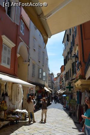 [P07] Pe străduțele înguste și întortochiate din Corfu Town.  » foto by Ioan Raita
 - 
<span class="allrVoted glyphicon glyphicon-heart hidden" id="av743702"></span>
<a class="m-l-10 hidden" id="sv743702" onclick="voting_Foto_DelVot(,743702,10697)" role="button">șterge vot <span class="glyphicon glyphicon-remove"></span></a>
<a id="v9743702" class=" c-red"  onclick="voting_Foto_SetVot(743702)" role="button"><span class="glyphicon glyphicon-heart-empty"></span> <b>LIKE</b> = Votează poza</a> <img class="hidden"  id="f743702W9" src="/imagini/loader.gif" border="0" /><span class="AjErrMes hidden" id="e743702ErM"></span>