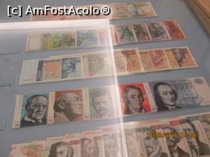 [P23] Bani portughezi, rusesti, chiar polonezi, etc.  » foto by elviramvio
 - 
<span class="allrVoted glyphicon glyphicon-heart hidden" id="av802196"></span>
<a class="m-l-10 hidden" id="sv802196" onclick="voting_Foto_DelVot(,802196,10697)" role="button">șterge vot <span class="glyphicon glyphicon-remove"></span></a>
<a id="v9802196" class=" c-red"  onclick="voting_Foto_SetVot(802196)" role="button"><span class="glyphicon glyphicon-heart-empty"></span> <b>LIKE</b> = Votează poza</a> <img class="hidden"  id="f802196W9" src="/imagini/loader.gif" border="0" /><span class="AjErrMes hidden" id="e802196ErM"></span>