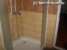 [P13] Cabina de dus. » foto by marius gaudi*
 - 
<span class="allrVoted glyphicon glyphicon-heart hidden" id="av282786"></span>
<a class="m-l-10 hidden" id="sv282786" onclick="voting_Foto_DelVot(,282786,10724)" role="button">șterge vot <span class="glyphicon glyphicon-remove"></span></a>
<a id="v9282786" class=" c-red"  onclick="voting_Foto_SetVot(282786)" role="button"><span class="glyphicon glyphicon-heart-empty"></span> <b>LIKE</b> = Votează poza</a> <img class="hidden"  id="f282786W9" src="/imagini/loader.gif" border="0" /><span class="AjErrMes hidden" id="e282786ErM"></span>