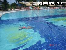 [P13] Piscina mare » foto by olivial
 - 
<span class="allrVoted glyphicon glyphicon-heart hidden" id="av285831"></span>
<a class="m-l-10 hidden" id="sv285831" onclick="voting_Foto_DelVot(,285831,10787)" role="button">șterge vot <span class="glyphicon glyphicon-remove"></span></a>
<a id="v9285831" class=" c-red"  onclick="voting_Foto_SetVot(285831)" role="button"><span class="glyphicon glyphicon-heart-empty"></span> <b>LIKE</b> = Votează poza</a> <img class="hidden"  id="f285831W9" src="/imagini/loader.gif" border="0" /><span class="AjErrMes hidden" id="e285831ErM"></span>