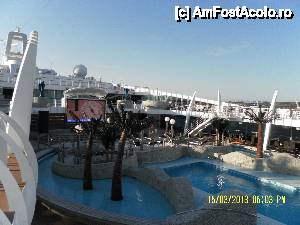 [P07] De pe puntea de promenadă privind spre zona piscinelor » foto by Alina53
 - 
<span class="allrVoted glyphicon glyphicon-heart hidden" id="av473826"></span>
<a class="m-l-10 hidden" id="sv473826" onclick="voting_Foto_DelVot(,473826,10802)" role="button">șterge vot <span class="glyphicon glyphicon-remove"></span></a>
<a id="v9473826" class=" c-red"  onclick="voting_Foto_SetVot(473826)" role="button"><span class="glyphicon glyphicon-heart-empty"></span> <b>LIKE</b> = Votează poza</a> <img class="hidden"  id="f473826W9" src="/imagini/loader.gif" border="0" /><span class="AjErrMes hidden" id="e473826ErM"></span>