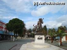 [P11] Statuia lui Baba Noel - Mos Nicolae » foto by Pami*
 - 
<span class="allrVoted glyphicon glyphicon-heart hidden" id="av286990"></span>
<a class="m-l-10 hidden" id="sv286990" onclick="voting_Foto_DelVot(,286990,10840)" role="button">șterge vot <span class="glyphicon glyphicon-remove"></span></a>
<a id="v9286990" class=" c-red"  onclick="voting_Foto_SetVot(286990)" role="button"><span class="glyphicon glyphicon-heart-empty"></span> <b>LIKE</b> = Votează poza</a> <img class="hidden"  id="f286990W9" src="/imagini/loader.gif" border="0" /><span class="AjErrMes hidden" id="e286990ErM"></span>