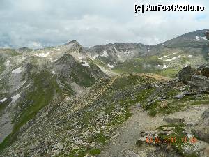 [P35] Catre ghetarul Glockner (am urcat cu telecabina pe un varf de munte)  » foto by atti_sz
 - 
<span class="allrVoted glyphicon glyphicon-heart hidden" id="av344009"></span>
<a class="m-l-10 hidden" id="sv344009" onclick="voting_Foto_DelVot(,344009,10868)" role="button">șterge vot <span class="glyphicon glyphicon-remove"></span></a>
<a id="v9344009" class=" c-red"  onclick="voting_Foto_SetVot(344009)" role="button"><span class="glyphicon glyphicon-heart-empty"></span> <b>LIKE</b> = Votează poza</a> <img class="hidden"  id="f344009W9" src="/imagini/loader.gif" border="0" /><span class="AjErrMes hidden" id="e344009ErM"></span>