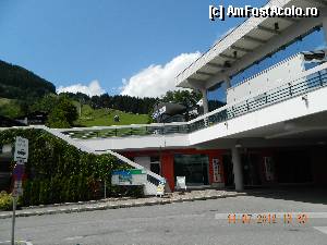 [P69] Telecabina din Zell am See » foto by atti_sz
 - 
<span class="allrVoted glyphicon glyphicon-heart hidden" id="av344043"></span>
<a class="m-l-10 hidden" id="sv344043" onclick="voting_Foto_DelVot(,344043,10868)" role="button">șterge vot <span class="glyphicon glyphicon-remove"></span></a>
<a id="v9344043" class=" c-red"  onclick="voting_Foto_SetVot(344043)" role="button"><span class="glyphicon glyphicon-heart-empty"></span> <b>LIKE</b> = Votează poza</a> <img class="hidden"  id="f344043W9" src="/imagini/loader.gif" border="0" /><span class="AjErrMes hidden" id="e344043ErM"></span>