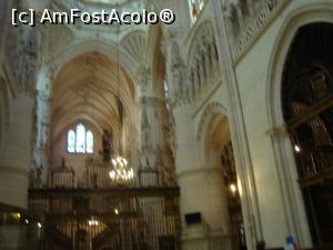 [P06] Detaliu din interiorul cateedralei uriașe, etapă importanta a vizitei în drumul spre Santiago de Compostella.  » foto by mireille
 - 
<span class="allrVoted glyphicon glyphicon-heart hidden" id="av1129282"></span>
<a class="m-l-10 hidden" id="sv1129282" onclick="voting_Foto_DelVot(,1129282,10921)" role="button">șterge vot <span class="glyphicon glyphicon-remove"></span></a>
<a id="v91129282" class=" c-red"  onclick="voting_Foto_SetVot(1129282)" role="button"><span class="glyphicon glyphicon-heart-empty"></span> <b>LIKE</b> = Votează poza</a> <img class="hidden"  id="f1129282W9" src="/imagini/loader.gif" border="0" /><span class="AjErrMes hidden" id="e1129282ErM"></span>