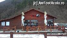 [P01] Restaurantul partiei de ski cu acelasi nume, Gura Raului, langa Sibiu. » foto by dartax
 - 
<span class="allrVoted glyphicon glyphicon-heart hidden" id="av292213"></span>
<a class="m-l-10 hidden" id="sv292213" onclick="voting_Foto_DelVot(,292213,10949)" role="button">șterge vot <span class="glyphicon glyphicon-remove"></span></a>
<a id="v9292213" class=" c-red"  onclick="voting_Foto_SetVot(292213)" role="button"><span class="glyphicon glyphicon-heart-empty"></span> <b>LIKE</b> = Votează poza</a> <img class="hidden"  id="f292213W9" src="/imagini/loader.gif" border="0" /><span class="AjErrMes hidden" id="e292213ErM"></span>