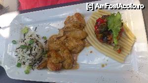 [P13] CHICKEN FILET MEDALION with white wine » foto by entername
 - 
<span class="allrVoted glyphicon glyphicon-heart hidden" id="av468010"></span>
<a class="m-l-10 hidden" id="sv468010" onclick="voting_Foto_DelVot(,468010,10977)" role="button">șterge vot <span class="glyphicon glyphicon-remove"></span></a>
<a id="v9468010" class=" c-red"  onclick="voting_Foto_SetVot(468010)" role="button"><span class="glyphicon glyphicon-heart-empty"></span> <b>LIKE</b> = Votează poza</a> <img class="hidden"  id="f468010W9" src="/imagini/loader.gif" border="0" /><span class="AjErrMes hidden" id="e468010ErM"></span>