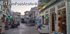 [P33] Strada comercială din Pigadia » foto by irinad
 - 
<span class="allrVoted glyphicon glyphicon-heart hidden" id="av1238866"></span>
<a class="m-l-10 hidden" id="sv1238866" onclick="voting_Foto_DelVot(,1238866,11021)" role="button">șterge vot <span class="glyphicon glyphicon-remove"></span></a>
<a id="v91238866" class=" c-red"  onclick="voting_Foto_SetVot(1238866)" role="button"><span class="glyphicon glyphicon-heart-empty"></span> <b>LIKE</b> = Votează poza</a> <img class="hidden"  id="f1238866W9" src="/imagini/loader.gif" border="0" /><span class="AjErrMes hidden" id="e1238866ErM"></span>