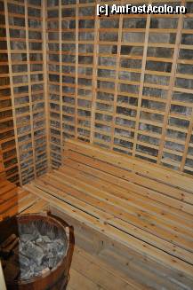 [P08] sala de aerosoli - o incapere mica, tapetata pe toti peretii cu bucati de sare. » foto by ctc
 - 
<span class="allrVoted glyphicon glyphicon-heart hidden" id="av294686"></span>
<a class="m-l-10 hidden" id="sv294686" onclick="voting_Foto_DelVot(,294686,11025)" role="button">șterge vot <span class="glyphicon glyphicon-remove"></span></a>
<a id="v9294686" class=" c-red"  onclick="voting_Foto_SetVot(294686)" role="button"><span class="glyphicon glyphicon-heart-empty"></span> <b>LIKE</b> = Votează poza</a> <img class="hidden"  id="f294686W9" src="/imagini/loader.gif" border="0" /><span class="AjErrMes hidden" id="e294686ErM"></span>