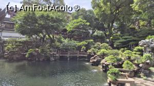 [P20] Istoria gradinii a inceput cu mult timp in urma, in Dinastia Ming, acum peste 400 de ani. Un functionar guvernamental, pe nume Pan Yunduan, a inceput sa construiasca gradina in 1559, intentionand sa creeze un loc linistit si fericit pentru ca parintii sai sa se bucure de batranete.  » foto by geani anto
 - 
<span class="allrVoted glyphicon glyphicon-heart hidden" id="av1508425"></span>
<a class="m-l-10 hidden" id="sv1508425" onclick="voting_Foto_DelVot(,1508425,11037)" role="button">șterge vot <span class="glyphicon glyphicon-remove"></span></a>
<a id="v91508425" class=" c-red"  onclick="voting_Foto_SetVot(1508425)" role="button"><span class="glyphicon glyphicon-heart-empty"></span> <b>LIKE</b> = Votează poza</a> <img class="hidden"  id="f1508425W9" src="/imagini/loader.gif" border="0" /><span class="AjErrMes hidden" id="e1508425ErM"></span>