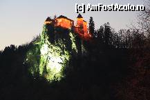 [P32] Incinsul castel din Bled » foto by Alina53
 - 
<span class="allrVoted glyphicon glyphicon-heart hidden" id="av297618"></span>
<a class="m-l-10 hidden" id="sv297618" onclick="voting_Foto_DelVot(,297618,11040)" role="button">șterge vot <span class="glyphicon glyphicon-remove"></span></a>
<a id="v9297618" class=" c-red"  onclick="voting_Foto_SetVot(297618)" role="button"><span class="glyphicon glyphicon-heart-empty"></span> <b>LIKE</b> = Votează poza</a> <img class="hidden"  id="f297618W9" src="/imagini/loader.gif" border="0" /><span class="AjErrMes hidden" id="e297618ErM"></span>