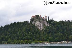 [P04] Castelul Bled » foto by Gabi Georgeta
 - 
<span class="allrVoted glyphicon glyphicon-heart hidden" id="av544533"></span>
<a class="m-l-10 hidden" id="sv544533" onclick="voting_Foto_DelVot(,544533,11040)" role="button">șterge vot <span class="glyphicon glyphicon-remove"></span></a>
<a id="v9544533" class=" c-red"  onclick="voting_Foto_SetVot(544533)" role="button"><span class="glyphicon glyphicon-heart-empty"></span> <b>LIKE</b> = Votează poza</a> <img class="hidden"  id="f544533W9" src="/imagini/loader.gif" border="0" /><span class="AjErrMes hidden" id="e544533ErM"></span>