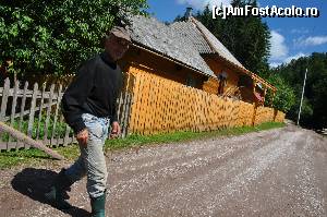 [P03] un om al muntilor in curtea caruia am lasat masinile » foto by alunelu69
 - 
<span class="allrVoted glyphicon glyphicon-heart hidden" id="av674377"></span>
<a class="m-l-10 hidden" id="sv674377" onclick="voting_Foto_DelVot(,674377,11045)" role="button">șterge vot <span class="glyphicon glyphicon-remove"></span></a>
<a id="v9674377" class=" c-red"  onclick="voting_Foto_SetVot(674377)" role="button"><span class="glyphicon glyphicon-heart-empty"></span> <b>LIKE</b> = Votează poza</a> <img class="hidden"  id="f674377W9" src="/imagini/loader.gif" border="0" /><span class="AjErrMes hidden" id="e674377ErM"></span>