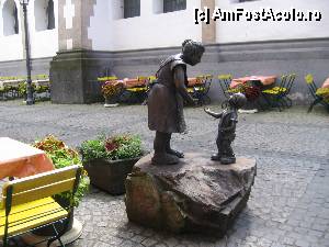 [P02] Boppard, statuie pe trotoar » foto by Michi
 - 
<span class="allrVoted glyphicon glyphicon-heart hidden" id="av379182"></span>
<a class="m-l-10 hidden" id="sv379182" onclick="voting_Foto_DelVot(,379182,11101)" role="button">șterge vot <span class="glyphicon glyphicon-remove"></span></a>
<a id="v9379182" class=" c-red"  onclick="voting_Foto_SetVot(379182)" role="button"><span class="glyphicon glyphicon-heart-empty"></span> <b>LIKE</b> = Votează poza</a> <img class="hidden"  id="f379182W9" src="/imagini/loader.gif" border="0" /><span class="AjErrMes hidden" id="e379182ErM"></span>