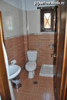 [P05] Greek House Hotel - baia apartamentului » foto by deliutza27
 - 
<span class="allrVoted glyphicon glyphicon-heart hidden" id="av298988"></span>
<a class="m-l-10 hidden" id="sv298988" onclick="voting_Foto_DelVot(,298988,11122)" role="button">șterge vot <span class="glyphicon glyphicon-remove"></span></a>
<a id="v9298988" class=" c-red"  onclick="voting_Foto_SetVot(298988)" role="button"><span class="glyphicon glyphicon-heart-empty"></span> <b>LIKE</b> = Votează poza</a> <img class="hidden"  id="f298988W9" src="/imagini/loader.gif" border="0" /><span class="AjErrMes hidden" id="e298988ErM"></span>