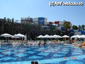 [P20] piscina _ aripa spre toboganele de adulti » foto by jimmybitza*
 - 
<span class="allrVoted glyphicon glyphicon-heart hidden" id="av403587"></span>
<a class="m-l-10 hidden" id="sv403587" onclick="voting_Foto_DelVot(,403587,11127)" role="button">șterge vot <span class="glyphicon glyphicon-remove"></span></a>
<a id="v9403587" class=" c-red"  onclick="voting_Foto_SetVot(403587)" role="button"><span class="glyphicon glyphicon-heart-empty"></span> <b>LIKE</b> = Votează poza</a> <img class="hidden"  id="f403587W9" src="/imagini/loader.gif" border="0" /><span class="AjErrMes hidden" id="e403587ErM"></span>