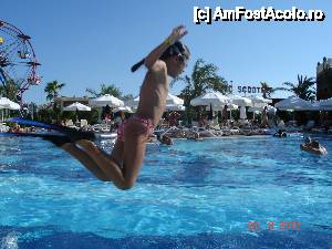 [P22] piscinele erau chiar minunate, apa f curata si calda » foto by jimmybitza*
 - 
<span class="allrVoted glyphicon glyphicon-heart hidden" id="av403589"></span>
<a class="m-l-10 hidden" id="sv403589" onclick="voting_Foto_DelVot(,403589,11127)" role="button">șterge vot <span class="glyphicon glyphicon-remove"></span></a>
<a id="v9403589" class=" c-red"  onclick="voting_Foto_SetVot(403589)" role="button"><span class="glyphicon glyphicon-heart-empty"></span> <b>LIKE</b> = Votează poza</a> <img class="hidden"  id="f403589W9" src="/imagini/loader.gif" border="0" /><span class="AjErrMes hidden" id="e403589ErM"></span>