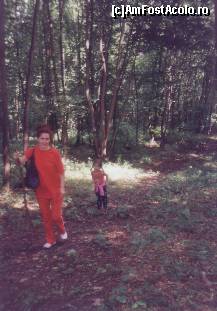 [P14] Cu traista si batul spre curtile zmeilor...faza in care fata mea ma intreba despre oasele rasfirate in cale. » foto by adri-nico
 - 
<span class="allrVoted glyphicon glyphicon-heart hidden" id="av300258"></span>
<a class="m-l-10 hidden" id="sv300258" onclick="voting_Foto_DelVot(,300258,11147)" role="button">șterge vot <span class="glyphicon glyphicon-remove"></span></a>
<a id="v9300258" class=" c-red"  onclick="voting_Foto_SetVot(300258)" role="button"><span class="glyphicon glyphicon-heart-empty"></span> <b>LIKE</b> = Votează poza</a> <img class="hidden"  id="f300258W9" src="/imagini/loader.gif" border="0" /><span class="AjErrMes hidden" id="e300258ErM"></span>