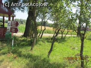 [P13] indicatoare pe drumul forestier » foto by adri-nico
 - 
<span class="allrVoted glyphicon glyphicon-heart hidden" id="av764196"></span>
<a class="m-l-10 hidden" id="sv764196" onclick="voting_Foto_DelVot(,764196,11147)" role="button">șterge vot <span class="glyphicon glyphicon-remove"></span></a>
<a id="v9764196" class=" c-red"  onclick="voting_Foto_SetVot(764196)" role="button"><span class="glyphicon glyphicon-heart-empty"></span> <b>LIKE</b> = Votează poza</a> <img class="hidden"  id="f764196W9" src="/imagini/loader.gif" border="0" /><span class="AjErrMes hidden" id="e764196ErM"></span>