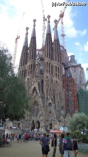 [P24] Sagrada Familia.  » foto by mihaela_b
 - 
<span class="allrVoted glyphicon glyphicon-heart hidden" id="av467340"></span>
<a class="m-l-10 hidden" id="sv467340" onclick="voting_Foto_DelVot(,467340,11160)" role="button">șterge vot <span class="glyphicon glyphicon-remove"></span></a>
<a id="v9467340" class=" c-red"  onclick="voting_Foto_SetVot(467340)" role="button"><span class="glyphicon glyphicon-heart-empty"></span> <b>LIKE</b> = Votează poza</a> <img class="hidden"  id="f467340W9" src="/imagini/loader.gif" border="0" /><span class="AjErrMes hidden" id="e467340ErM"></span>