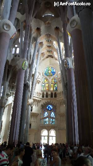 [P26] Sagrada Familia.  » foto by mihaela_b
 - 
<span class="allrVoted glyphicon glyphicon-heart hidden" id="av467342"></span>
<a class="m-l-10 hidden" id="sv467342" onclick="voting_Foto_DelVot(,467342,11160)" role="button">șterge vot <span class="glyphicon glyphicon-remove"></span></a>
<a id="v9467342" class=" c-red"  onclick="voting_Foto_SetVot(467342)" role="button"><span class="glyphicon glyphicon-heart-empty"></span> <b>LIKE</b> = Votează poza</a> <img class="hidden"  id="f467342W9" src="/imagini/loader.gif" border="0" /><span class="AjErrMes hidden" id="e467342ErM"></span>