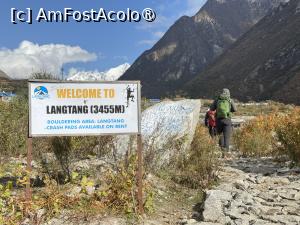 [P58] Langtang Trek » foto by Mika
 - 
<span class="allrVoted glyphicon glyphicon-heart hidden" id="av1504170"></span>
<a class="m-l-10 hidden" id="sv1504170" onclick="voting_Foto_DelVot(,1504170,11367)" role="button">șterge vot <span class="glyphicon glyphicon-remove"></span></a>
<a id="v91504170" class=" c-red"  onclick="voting_Foto_SetVot(1504170)" role="button"><span class="glyphicon glyphicon-heart-empty"></span> <b>LIKE</b> = Votează poza</a> <img class="hidden"  id="f1504170W9" src="/imagini/loader.gif" border="0" /><span class="AjErrMes hidden" id="e1504170ErM"></span>