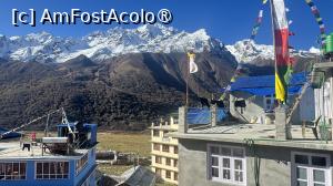 [P55] Kyanjin Gompa. » foto by Mika
 - 
<span class="allrVoted glyphicon glyphicon-heart hidden" id="av1506039"></span>
<a class="m-l-10 hidden" id="sv1506039" onclick="voting_Foto_DelVot(,1506039,11367)" role="button">șterge vot <span class="glyphicon glyphicon-remove"></span></a>
<a id="v91506039" class=" c-red"  onclick="voting_Foto_SetVot(1506039)" role="button"><span class="glyphicon glyphicon-heart-empty"></span> <b>LIKE</b> = Votează poza</a> <img class="hidden"  id="f1506039W9" src="/imagini/loader.gif" border="0" /><span class="AjErrMes hidden" id="e1506039ErM"></span>