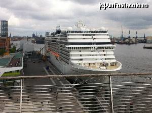 [P10] msc magnifica la terminalul din Hamburg » foto by bogdan 75
 - 
<span class="allrVoted glyphicon glyphicon-heart hidden" id="av558807"></span>
<a class="m-l-10 hidden" id="sv558807" onclick="voting_Foto_DelVot(,558807,11387)" role="button">șterge vot <span class="glyphicon glyphicon-remove"></span></a>
<a id="v9558807" class=" c-red"  onclick="voting_Foto_SetVot(558807)" role="button"><span class="glyphicon glyphicon-heart-empty"></span> <b>LIKE</b> = Votează poza</a> <img class="hidden"  id="f558807W9" src="/imagini/loader.gif" border="0" /><span class="AjErrMes hidden" id="e558807ErM"></span>