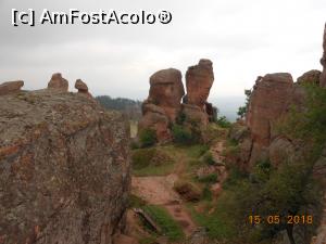 [P19] Kaleto și stâncile Belogradchik - Cât vezi cu ochii, stânci cu forme bizare.  » foto by iulianic
 - 
<span class="allrVoted glyphicon glyphicon-heart hidden" id="av977621"></span>
<a class="m-l-10 hidden" id="sv977621" onclick="voting_Foto_DelVot(,977621,11404)" role="button">șterge vot <span class="glyphicon glyphicon-remove"></span></a>
<a id="v9977621" class=" c-red"  onclick="voting_Foto_SetVot(977621)" role="button"><span class="glyphicon glyphicon-heart-empty"></span> <b>LIKE</b> = Votează poza</a> <img class="hidden"  id="f977621W9" src="/imagini/loader.gif" border="0" /><span class="AjErrMes hidden" id="e977621ErM"></span>