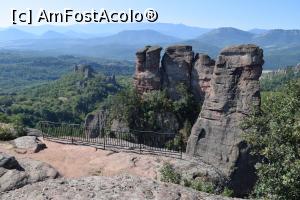 [P13] Balustrade de protectie, Belogradchik » foto by hopyk
 - 
<span class="allrVoted glyphicon glyphicon-heart hidden" id="av936580"></span>
<a class="m-l-10 hidden" id="sv936580" onclick="voting_Foto_DelVot(,936580,11404)" role="button">șterge vot <span class="glyphicon glyphicon-remove"></span></a>
<a id="v9936580" class=" c-red"  onclick="voting_Foto_SetVot(936580)" role="button"><span class="glyphicon glyphicon-heart-empty"></span> <b>LIKE</b> = Votează poza</a> <img class="hidden"  id="f936580W9" src="/imagini/loader.gif" border="0" /><span class="AjErrMes hidden" id="e936580ErM"></span>